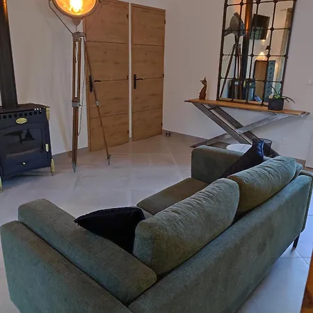 Bed and Breakfast Le Clos Des Preles
